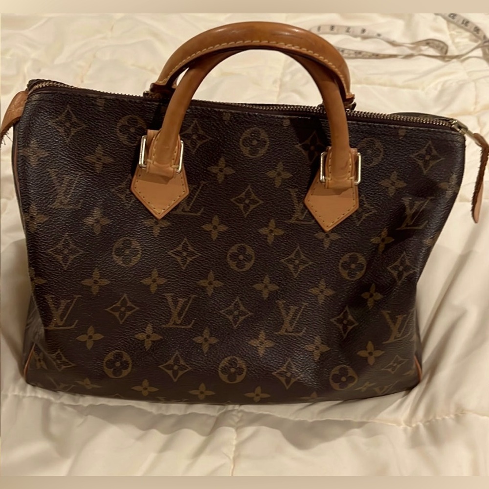 Authentic Louis Vuitton Speedy 30